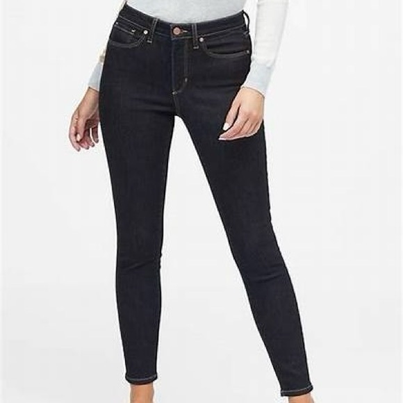 SOLD- Banana Republic Curvy Mid Rise Skinny Jeans - Picture 3 of 15